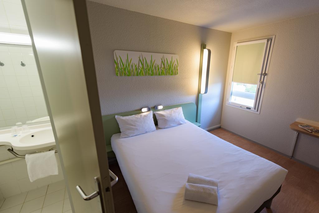 Ibis Budget Bollène Esterno foto