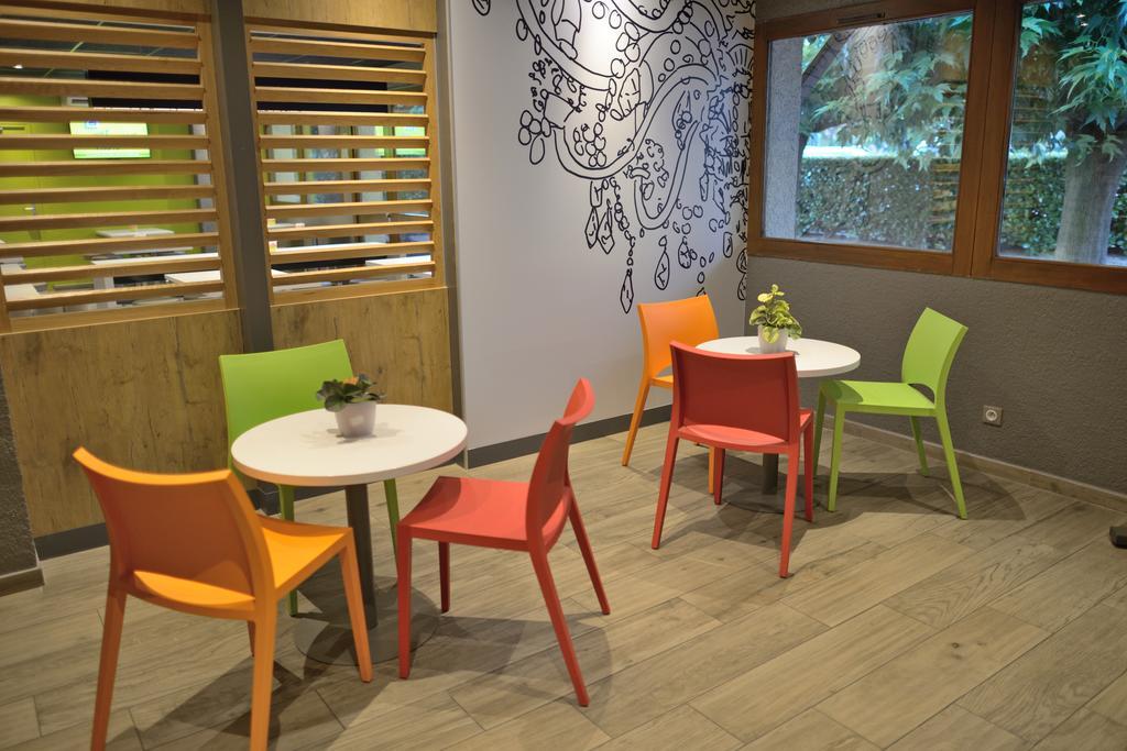 Ibis Budget Bollène Esterno foto