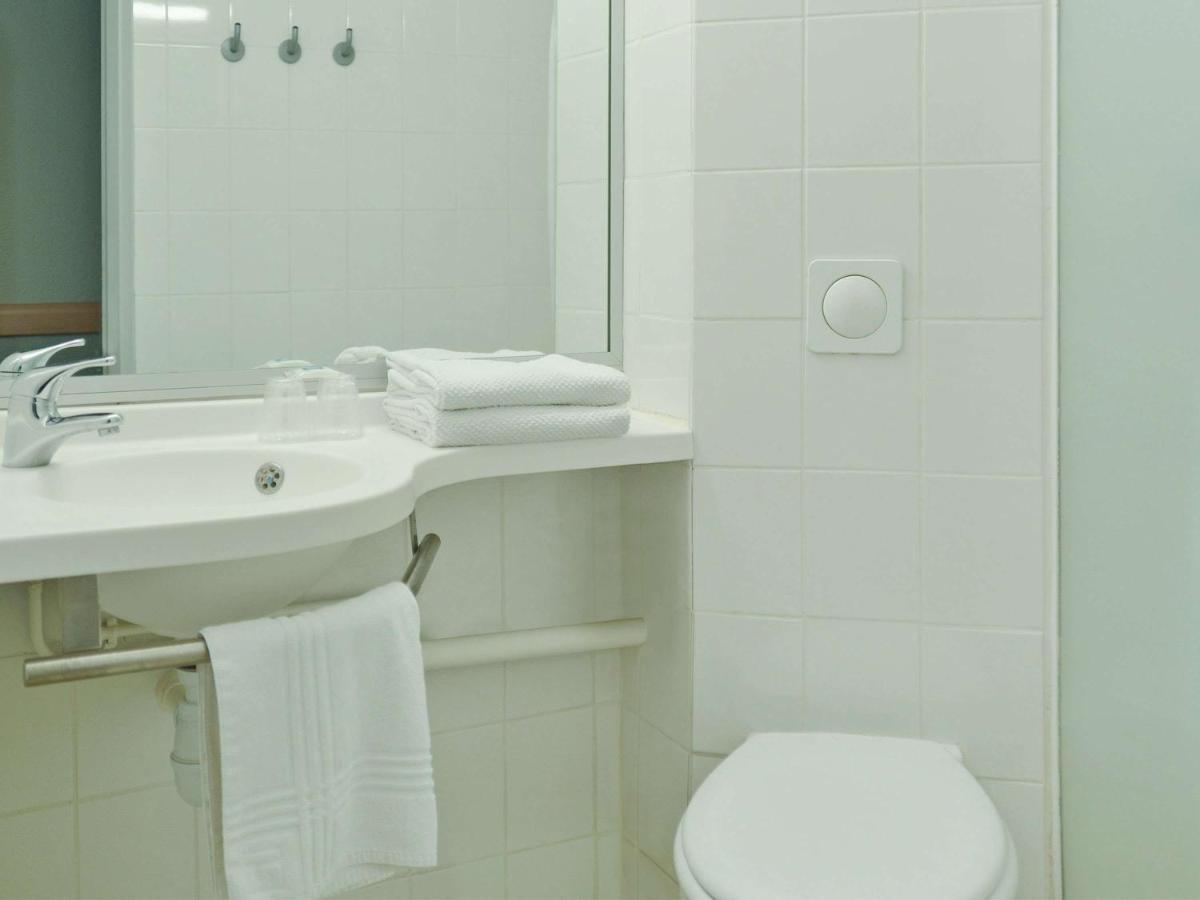 Ibis Budget Bollène Esterno foto